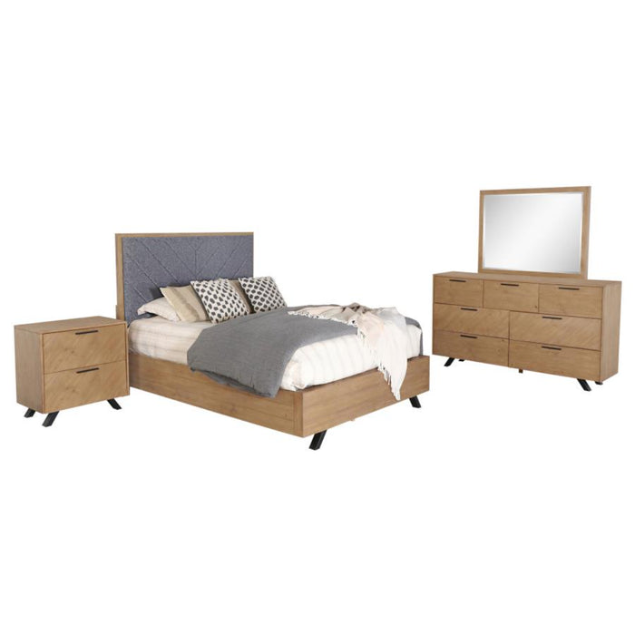 Coaster Taylor 4-piece Bedroom Set Light Honey Brown