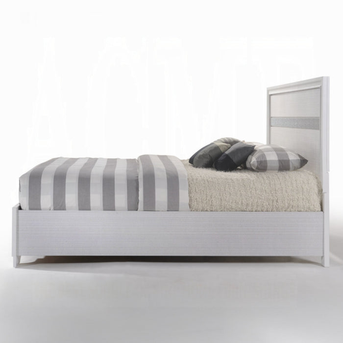 ACME Naima Queen Bed W/Storage