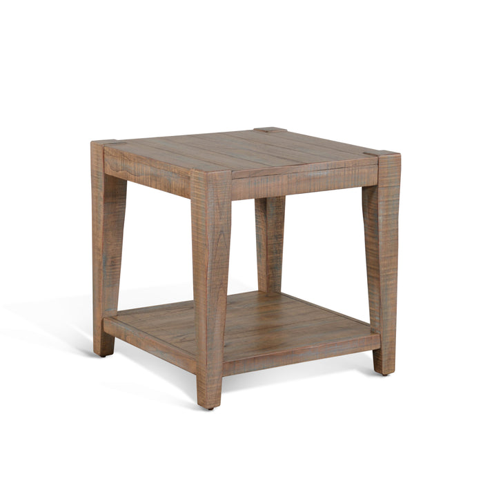 Sunny Designs 24" Modern Mindi Wood End Table in Weathered Brown