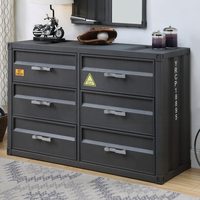 ACME Cargo Dresser