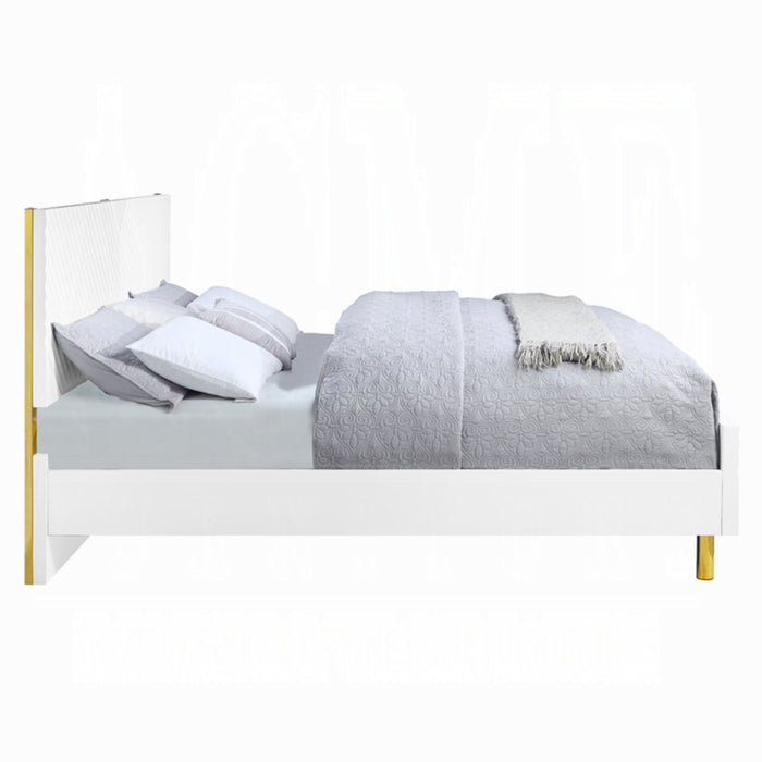 ACME Gaines EK Bed