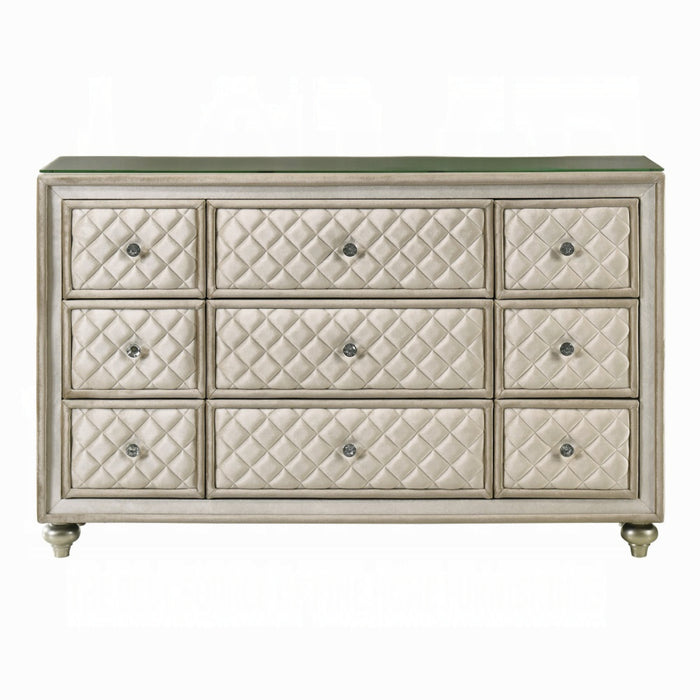 ACME Lucienne Dresser