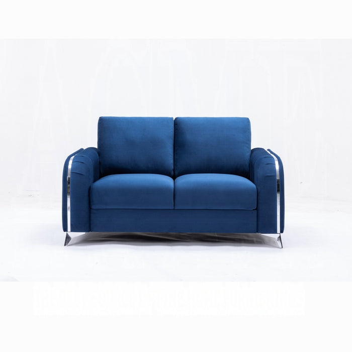 ACME Wenona Loveseat