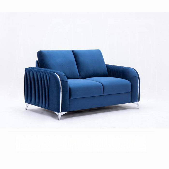 ACME Wenona Loveseat