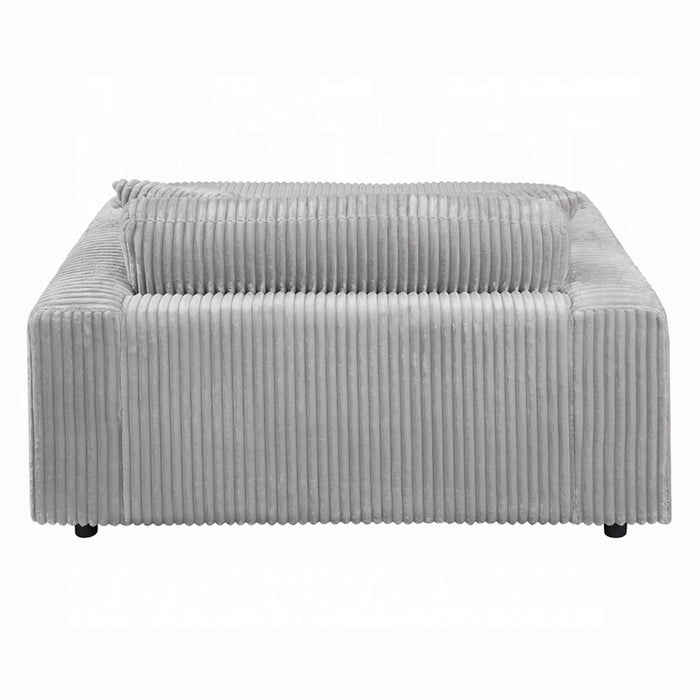 ACME Hilde Chaise w/2 Pillows