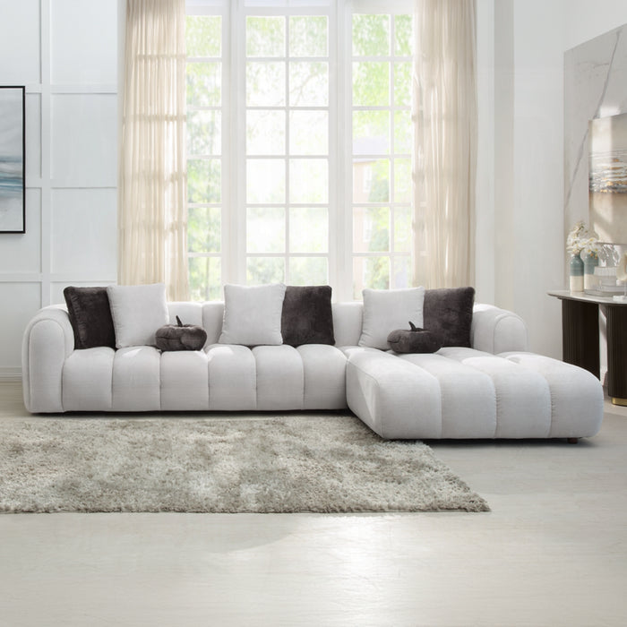 ACME Manilla Sectional Sofa w/8 Pillows